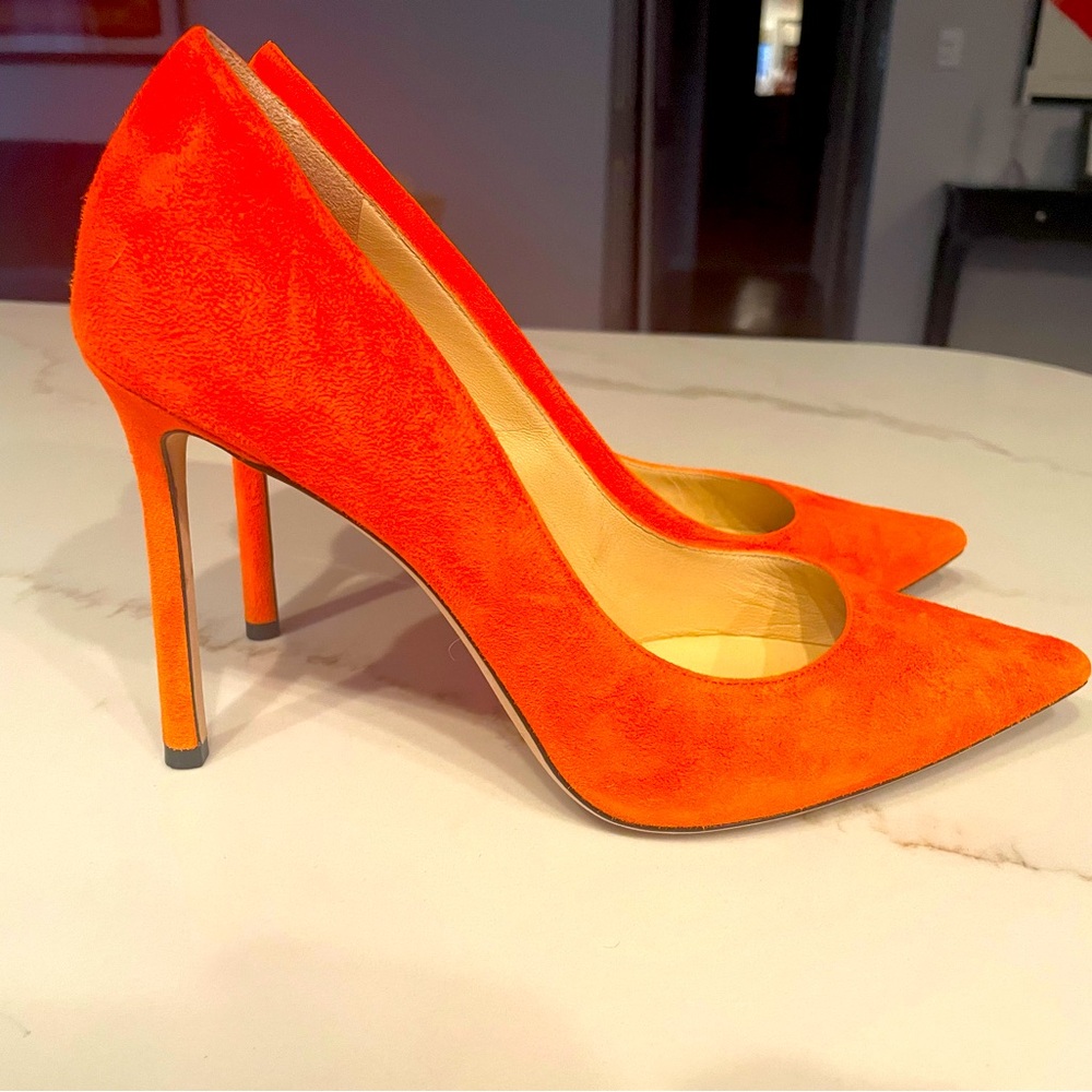 Jimmy Choo orange suede pumps, size 8 (39)